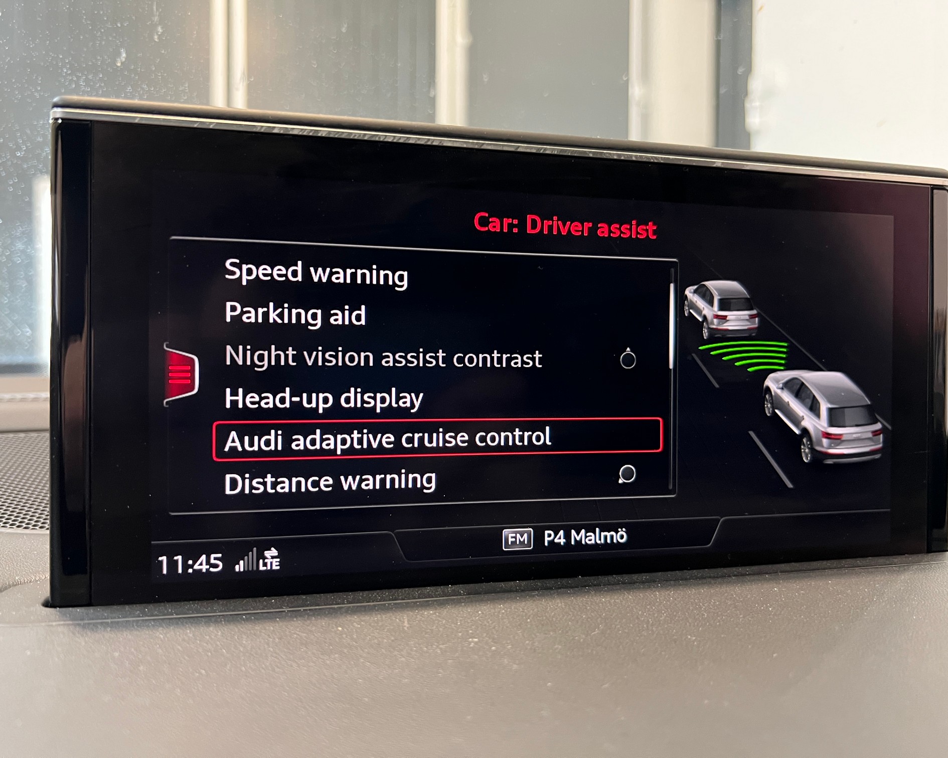 q7 4m pfl etron acc lane assist-15.jpg