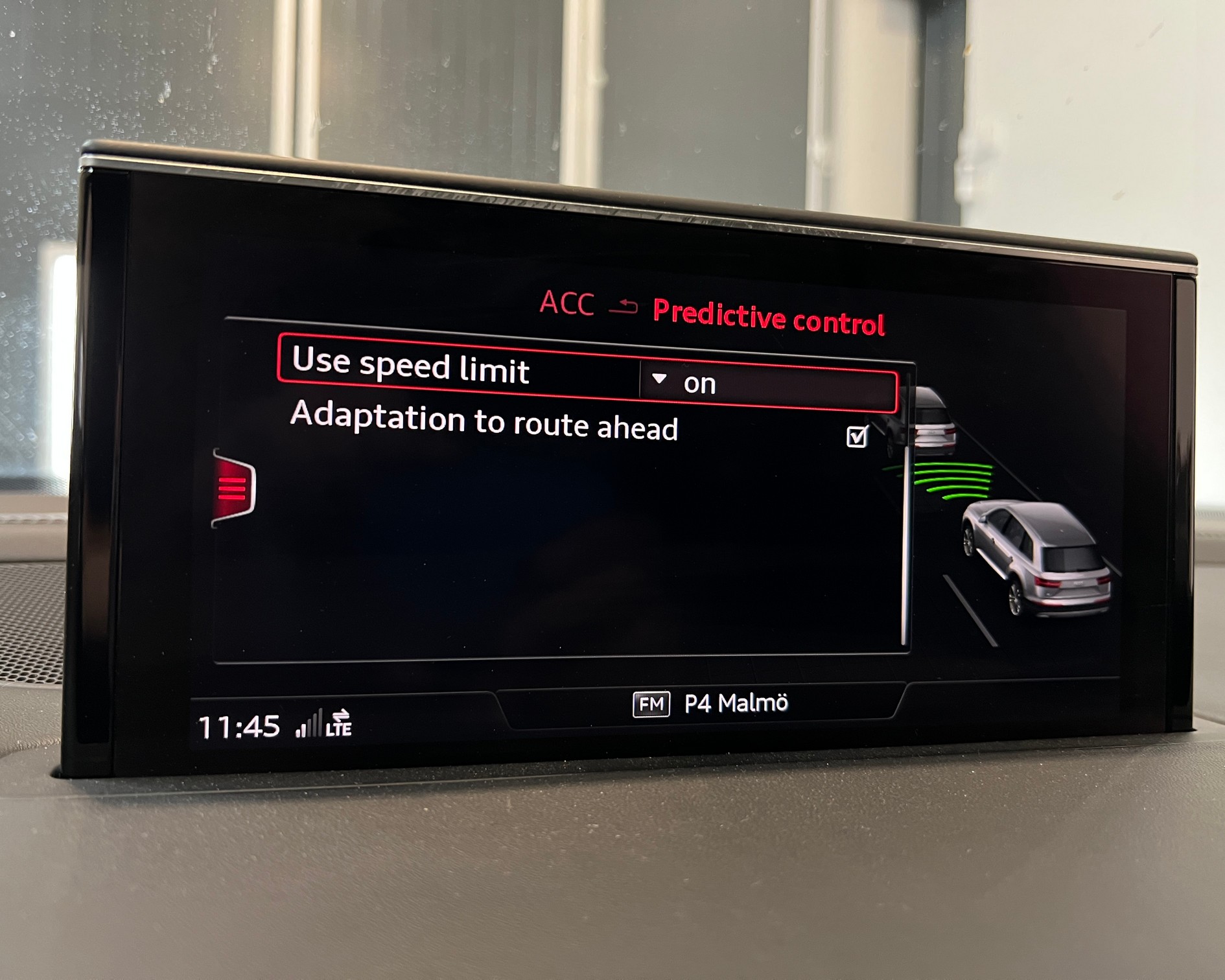 q7 4m pfl etron acc lane assist-23.jpg