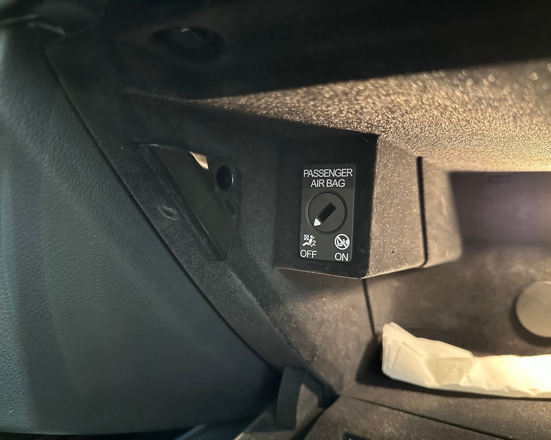 Passenger Airbag OFF switch for Audi A6 4G